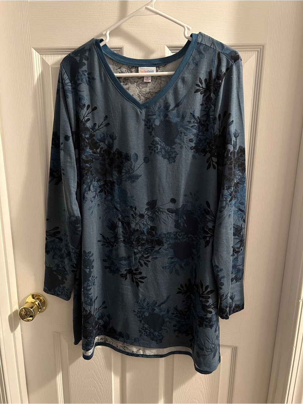 LuLaRoe Blue Floral V-Neck Tunic